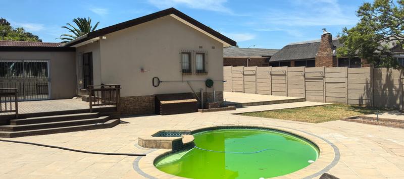 3 Bedroom Property for Sale in Morgenster Heights Western Cape